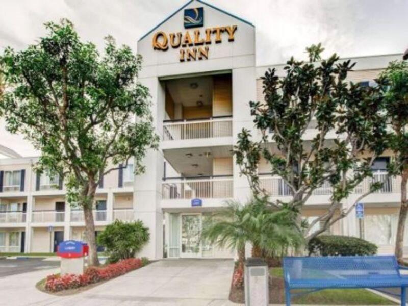Quality Anaheim Fullerton Inn 3*
